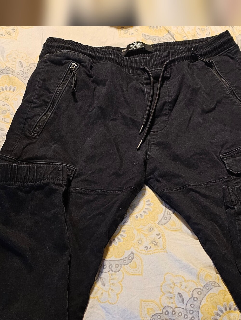 Hollister Black Men's Cargo Joggers with Drawstring Waist